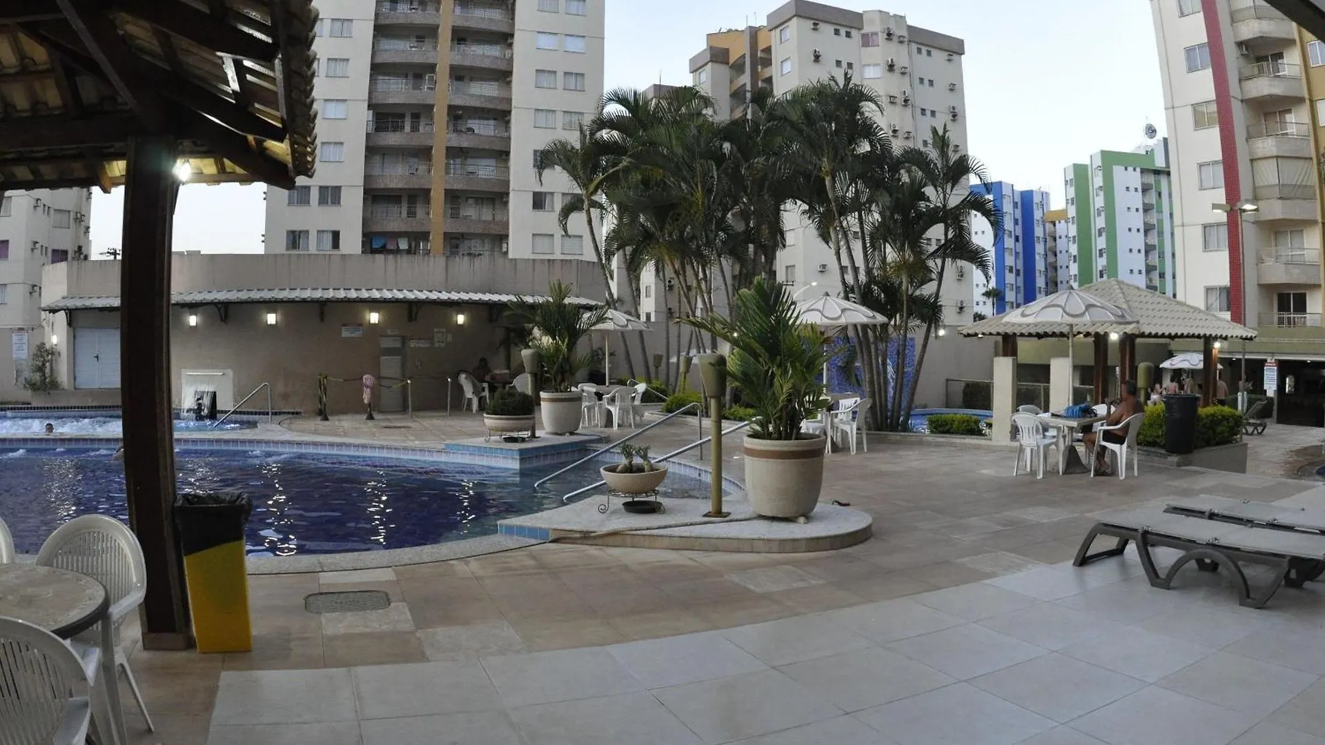 Resid. Prive Das Thermas 1 Com 7 Piscinas E Toboagua Acquaalegria Infantil - Localizado Prox. Walter Park Caldas Novas