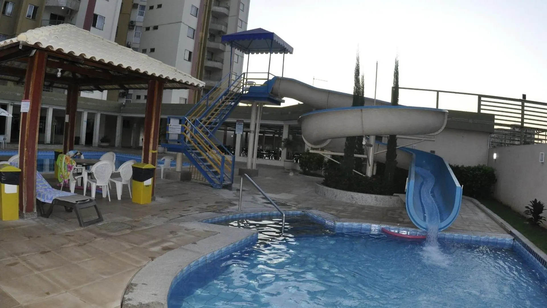 Resid. Prive Das Thermas 1 Com 7 Piscinas E Toboagua Acquaalegria Infantil - Localizado Prox. Walter Park Caldas Novas